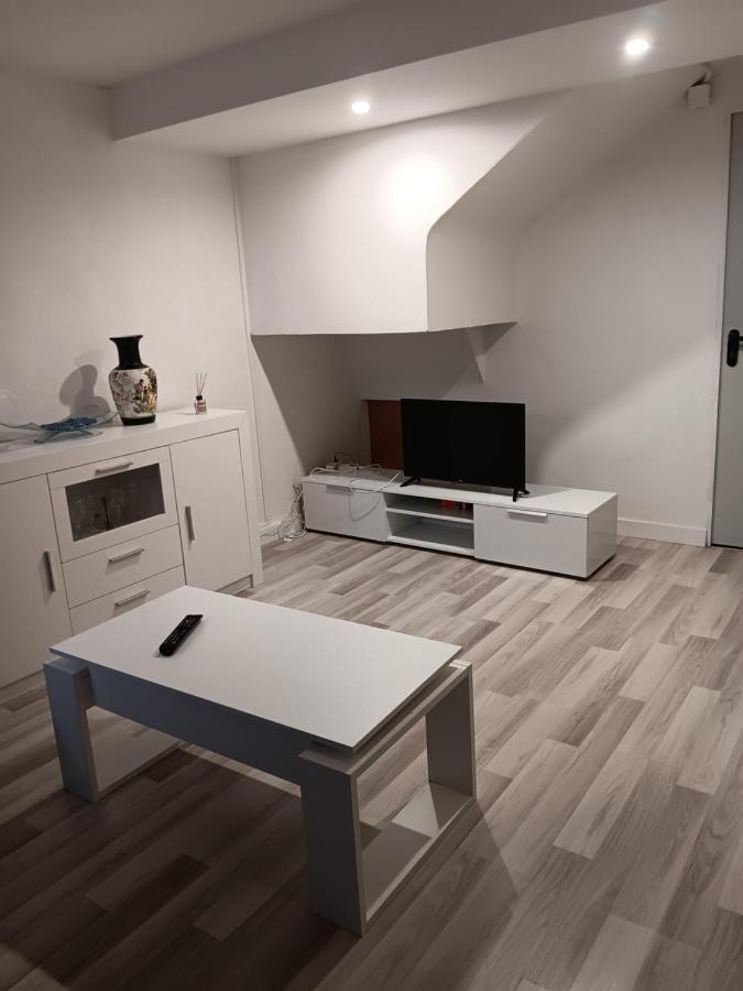 Apartamento Triana Apartment Alovera Exterior photo
